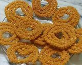 A picture of step 5 of Chakli.