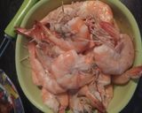 Foto langkah ke 1 dari resep Udang Asam Manis.