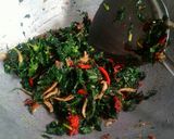 Foto langkah ke 4 dari resep Tumis daun pepaya gak pahit looo.