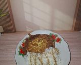 Foto langkah ke 4 dari resep Telur Dadar Tomat ala anak Kost.