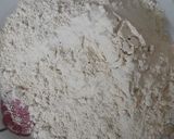 A picture of step 1 of Meetha paratha.