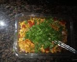 A picture of step 4 of Namkeen bhel.