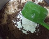 A picture of step 5 of Chocolate Biscuits Pudding.