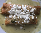 Foto del paso 6 de la receta: Crepas en salsa de chile poblano
