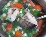 Foto langkah ke 3 dari resep Sup Asam Segar Ikan Gabus.