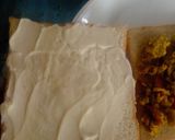 A picture of step 2 of Scrambled egg sandwich.