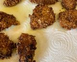 Foto del paso 3 de la receta: Nuggets pavo/ pollo marinado a la mostaza