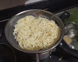 A picture of step 1 of Chicken Sausage Noodles.