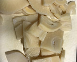 Foto del paso 1 de la receta: Brotes de bambú Cocido Japonés