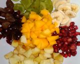 A picture of step 1 of Creme kesar Friut salad.