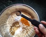 A picture of step 3 of Butter chakli.