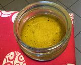 Une image de l'étape 2 de Sauce salade au vinaigre de cidre et moutarde aromatisée.