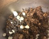 A picture of step 2 of Bread brownies.