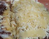 Foto langkah ke 5 dari resep Martabak Nutella Keju 15 Menit Jadi | Bersarang, Anti Gagal 🔥.