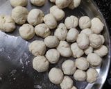 A picture of step 3 of Soya Veggie momos.