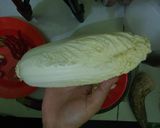 Foto langkah ke 1 dari resep Resep Sayur Bening Wortel Sawi Putih.