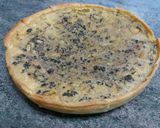 Foto del paso 7 de la receta Quiche de Morcillas de cebolla, con manzana y ajetes salteados🍎