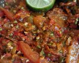 Foto langkah ke 3 dari resep Sambal Dadakan Tomat Rampai.
