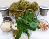 Foto del paso 1 de la receta: Pesto de albahaca con piñones y nidos de espinaca