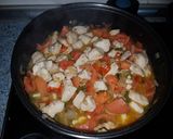 Foto del paso 3 de la receta: Arroz con pollo tipo paella