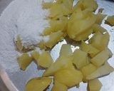A picture of step 1 of Sabudana Pattice.