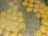 Bubur sumsum lembut bola ubi