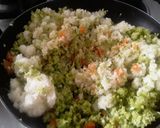 Foto del paso 4 de la receta: Falso Cuscús de coliflor y brócoli con pasas de uva y manzana...🤔🥦🍇🍏🍚🍚🥦🤨