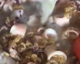Foto del paso 8 de la receta Fideuà de rape, calamares y gambones