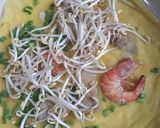 Hình bước làm 1 của món Bánh Xèo Tôm Thịt