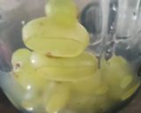 A picture of step 3 of Green grapes sharbat.