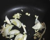 Foto langkah ke 2 dari resep Pasta semi vegetarian carbonara.