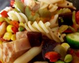 A picture of step 3 of My Veggie, Salad, Chicken & Pasta. 😃.
