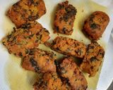 পালং কথিমবির বড়ি(Palak Kothimbir Vadi recipe in Bengali) রেসিপি ধাপ - 6 ছবি