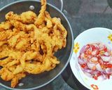 Foto langkah ke 5 dari resep Jamur crispy sambal matah.