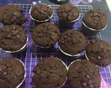Foto langkah ke 4 dari resep Choco coffee custard muffin.
