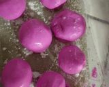 Foto langkah ke 5 dari resep Klepon Buah Naga.
