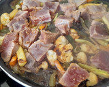 Foto del paso 4 de la receta: Atún marinado con verduras -en sartén-