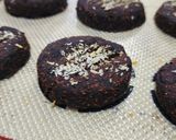 Foto del paso 4 de la receta: 🍌Galletitas de banana, coco y algarroba -Sin harina, sin azúcar, sin lactosa, sin huevo,#singluten🍌