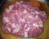 A picture of step 1 of Aloo qeema.