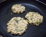 A picture of step 2 of Oats spinach and peas croquettes.