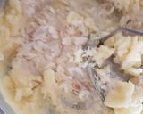 A picture of step 5 of Portuguese-Style Salt Cod Fritters (Buñuelos de Bacalao).