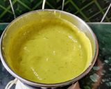 A picture of step 3 of Pineapple Shake.