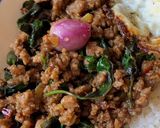 Foto langkah ke 5 dari resep Thai Beef Basil / Pad Kra Pao.