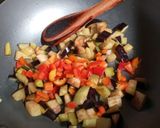 Foto del paso 2 de la receta: Rigatoni con atún y berenjenas