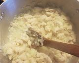 A picture of step 2 of White chicken chili.