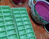 Foto langkah ke 4 dari resep Puding Buah naga rasa vanila.