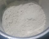 A picture of step 2 of Lauki Vade.