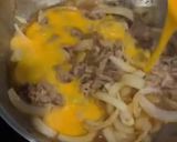 Hình bước làm 3 của món Gyudon Cơm bò kiểu Nhật