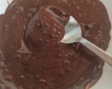 A picture of step 2 of Chocolate, strawberry and pistachio cake.