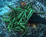 Foto langkah ke 5 dari resep Tumis Kacang Panjang Tahu Saus Tiram.
